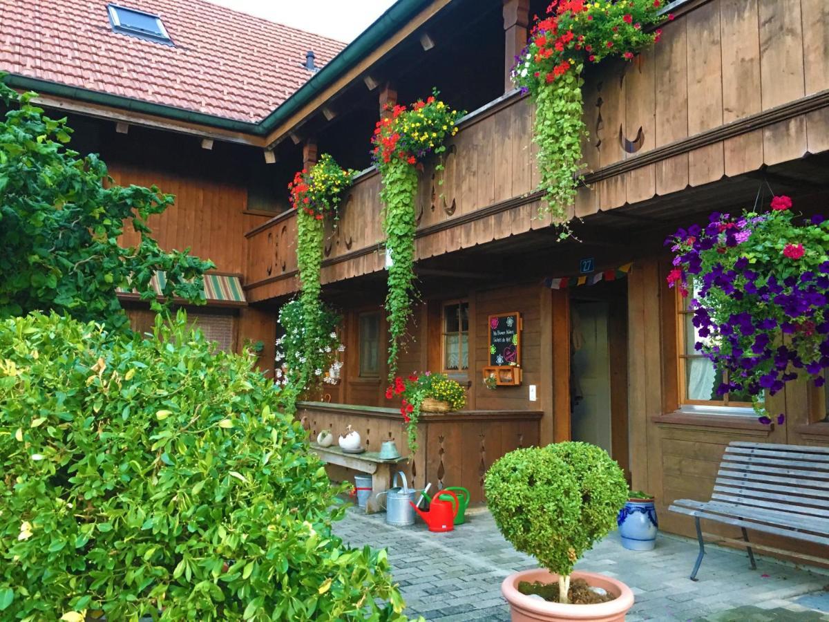 Bnb Deheimelig Huttwil 外观 照片