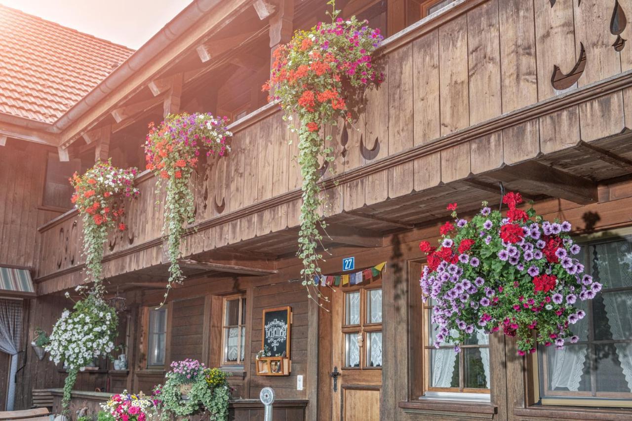 Bnb Deheimelig Huttwil 外观 照片